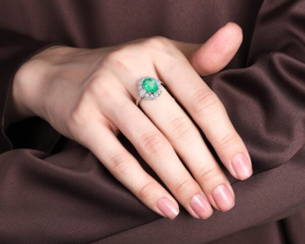 Платиновое кольцо с изумрудом Замбия 1.62ct Evgeny Matveev