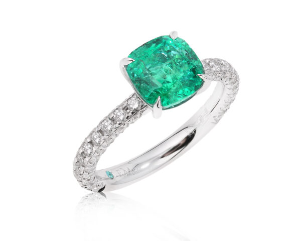 Золотое кольцо с изумрудом Замбия 2.42ct Evgeny Matveev Золотое кольцо с изумрудом Замбия 2.42ct Evgeny Matveev