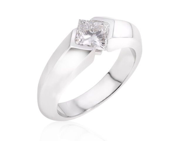 Золотое кольцо с бриллиантом 1.00ct Evgeny Matveev Золотое кольцо с бриллиантом 1.00ct Evgeny Matveev