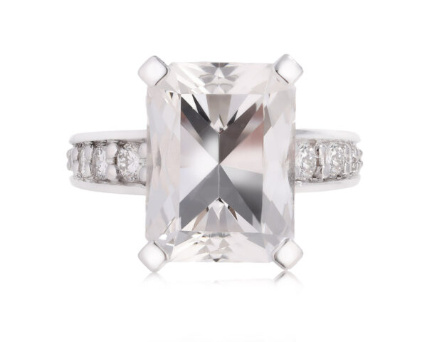Золотое кольцо с данбуритом 8.34ct Evgeny Matveev