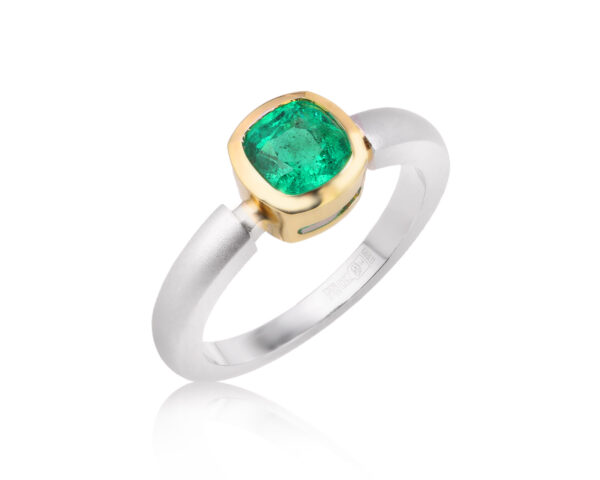 Золотое кольцо с изумрудом Замбия 0.92ct Evgeny Matveev