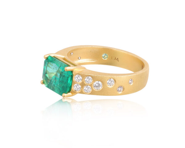 Золотое кольцо с изумрудом Замбия 2.15ct Evgeny Matveev