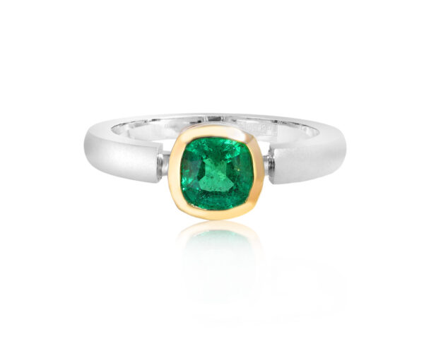 Золотое кольцо с изумрудом Замбия 0.92ct Evgeny Matveev